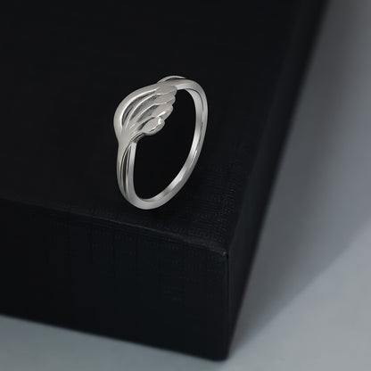 Wavy Petal Silver Ring