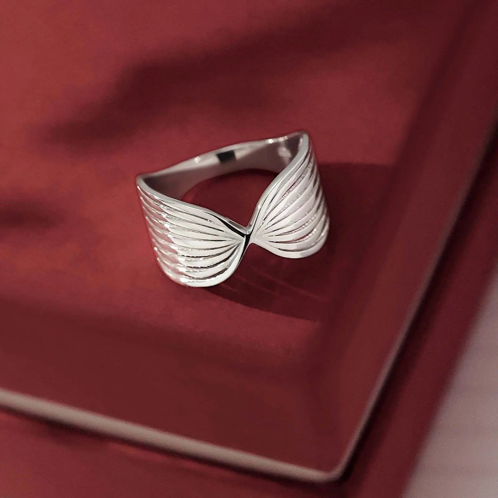 Silver Wing Design Band Ring