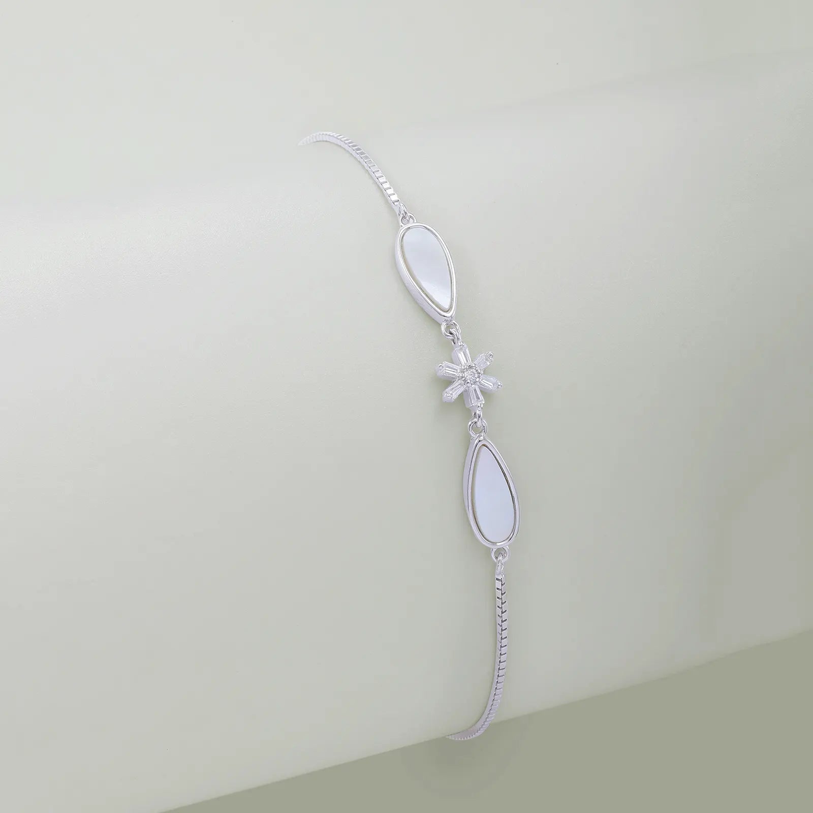 Floral Mother of Pearl Silver Bracelet - Tweov Jewels