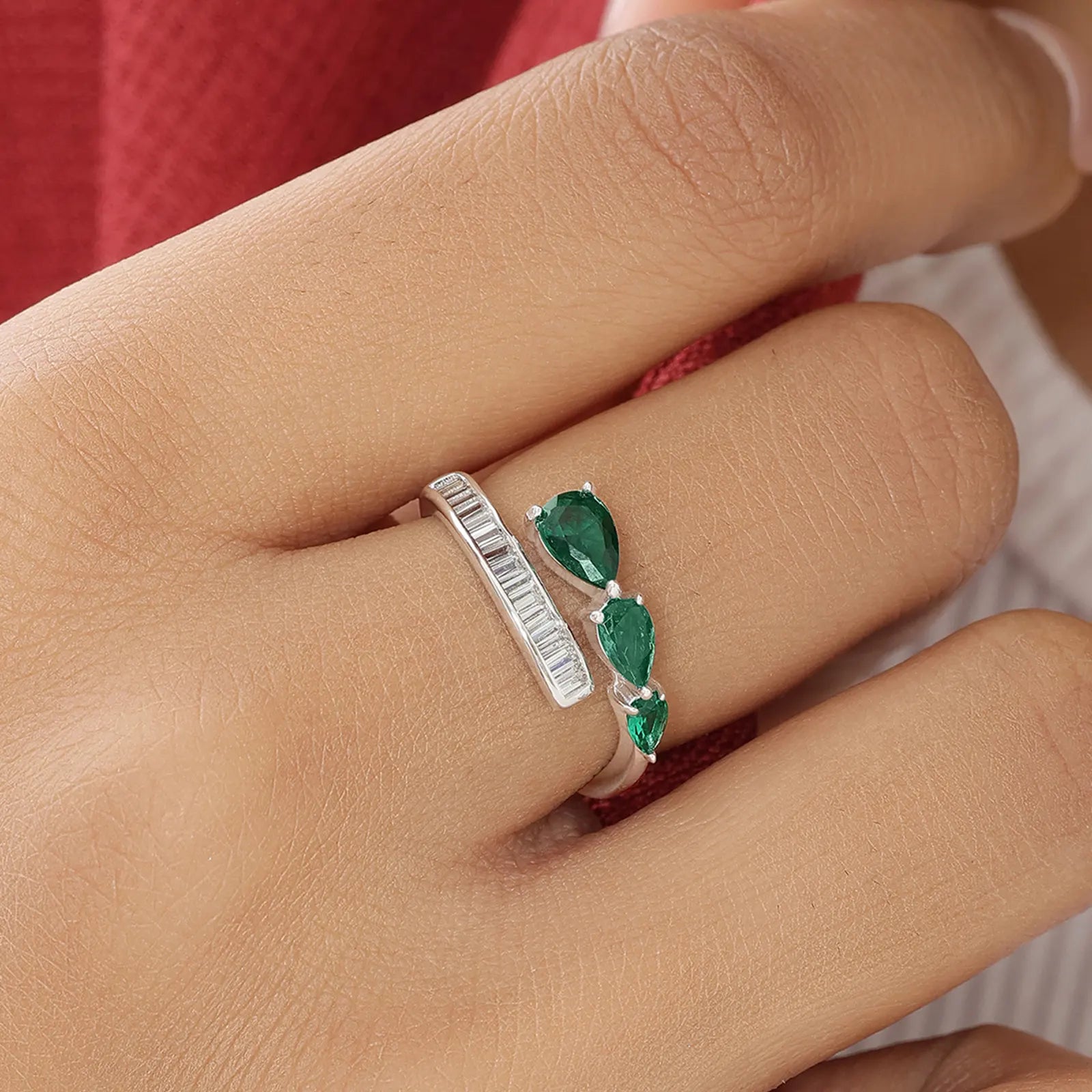 Green Stone Studded Spiral Silver Ring