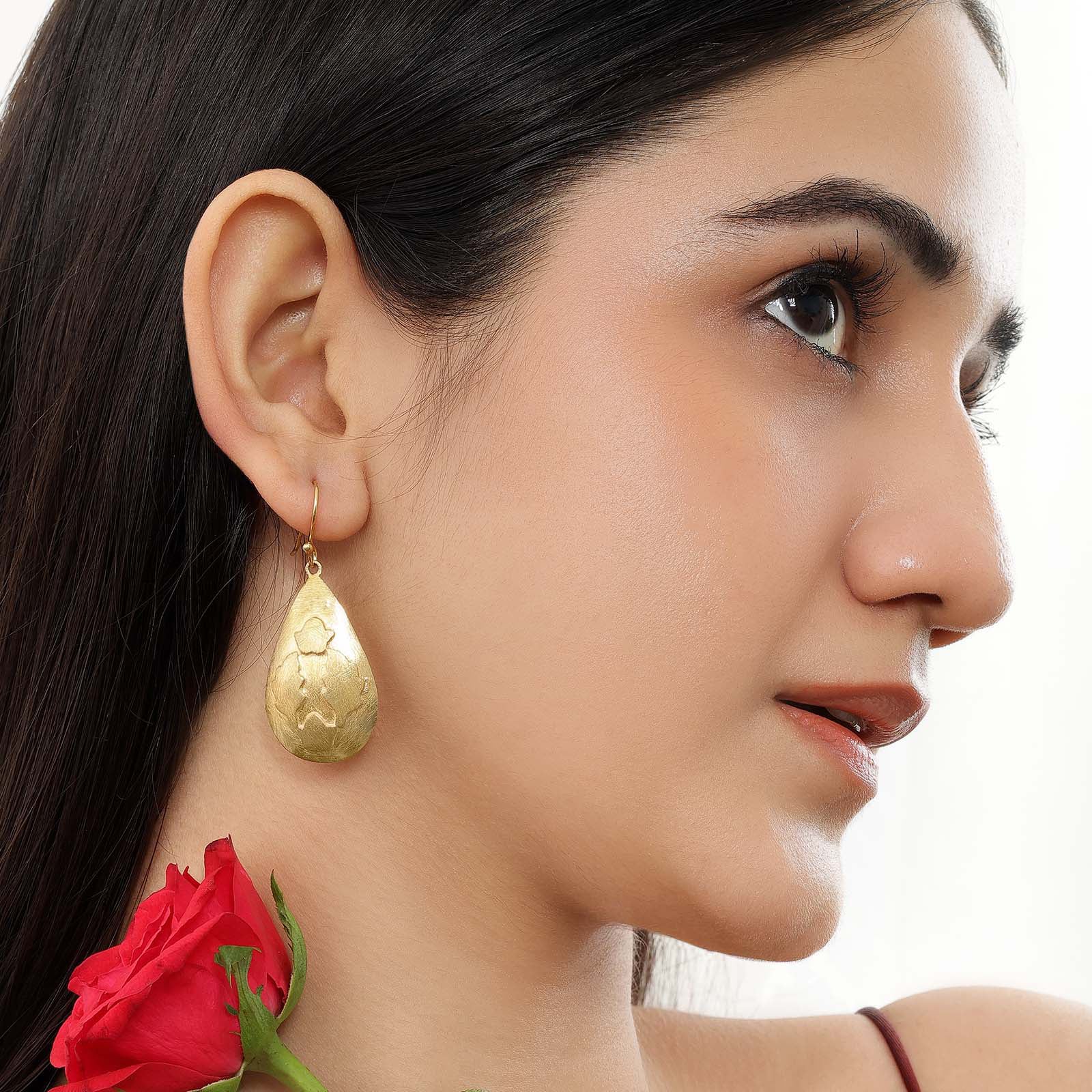 Pure Silver Earrings - Made With Golden Sunrays - Tweov Jewels