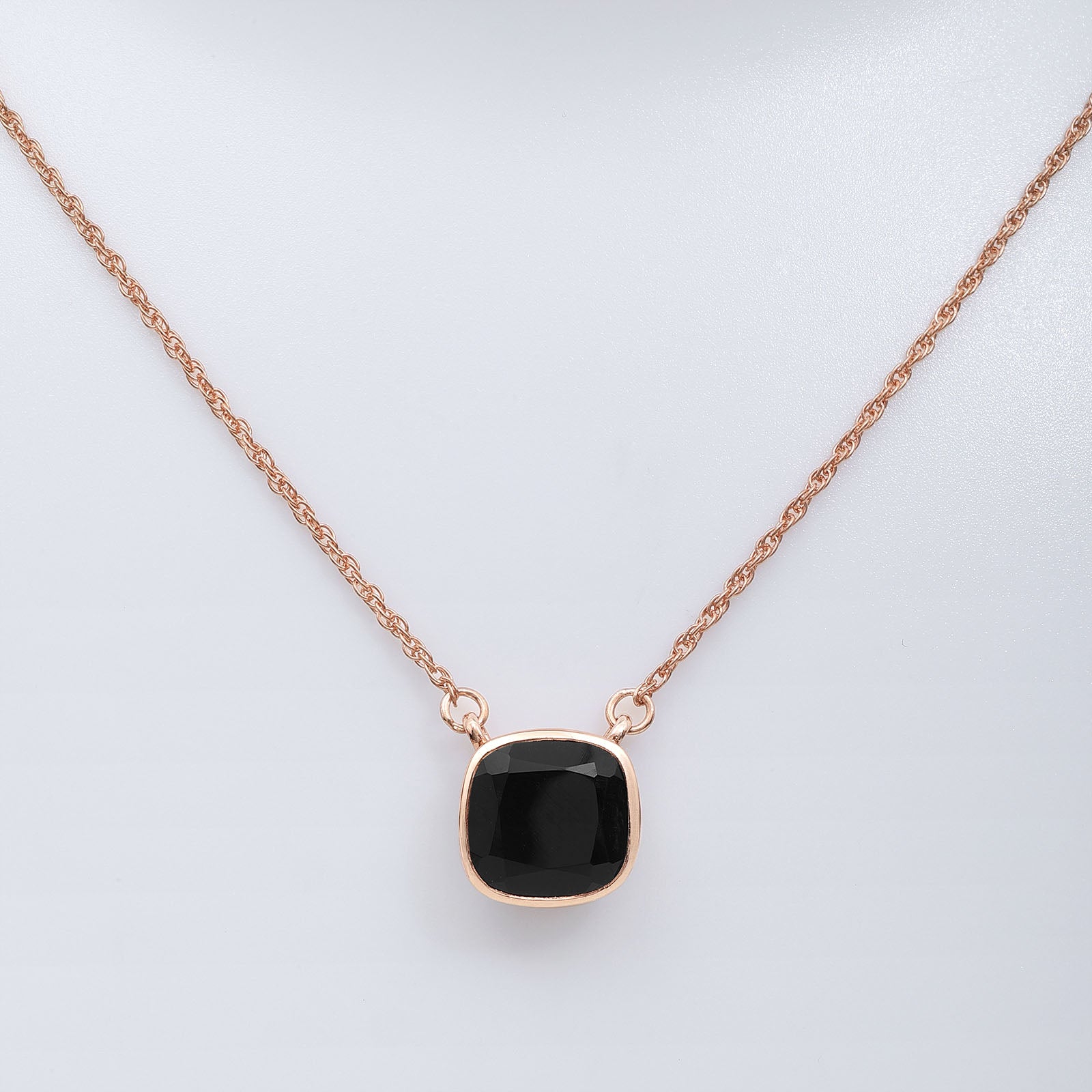 398 - Exquisite Rose Gold Necklace &#8211; Elegant Black Onyx Chain