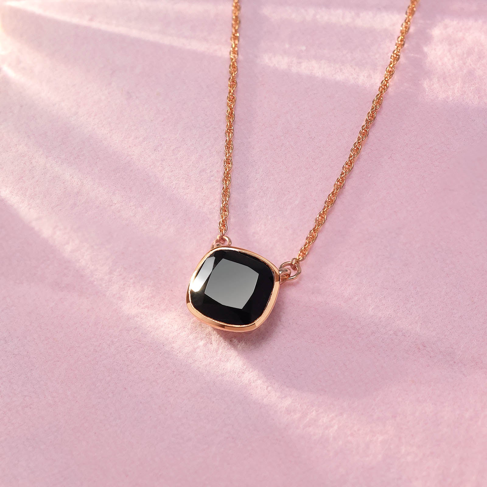 Classic Necklace - Exquisite Rose Gold Necklace &#8211; Elegant Black Onyx Chain