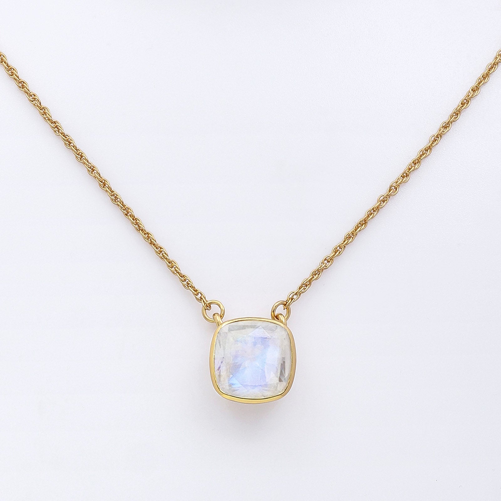 Gold-Plated Silver Necklace - Gold-Plated Silver Necklace with Moonstone