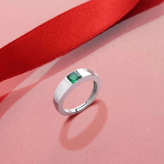 Silver Rings - Pure Silver Ring &#8211; Premium Look With Emerald Green Stone