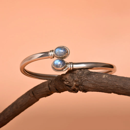 Pure Silver Bracelet for Men &amp; Women - Pure 925 Silver Bracelet &#8211; Shimmering With Moonstone