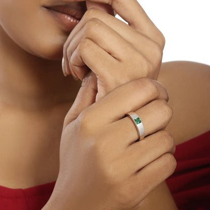 Silver Green Stone Finger Ring