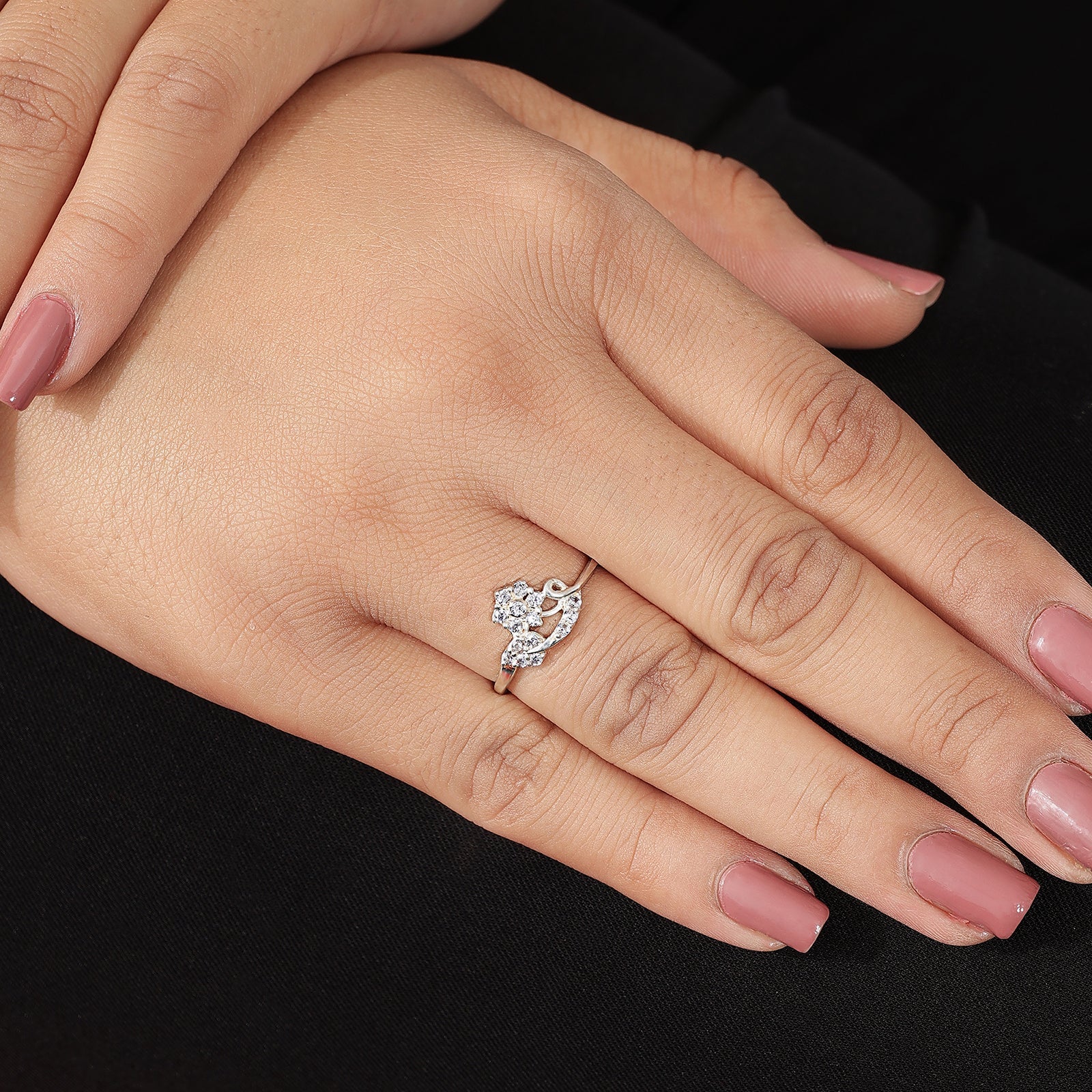 925 Sterling Silver Cz studded floral leaf ring