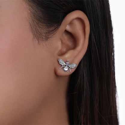 Silver stud - Pure Silver Stud &#8211; Buzzy Bee Stoned Design