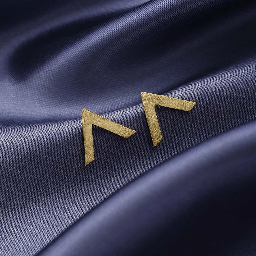 Great Summer Sale - Pure Silver Earrings &#8211; V-Shaped Gold Finish Stud