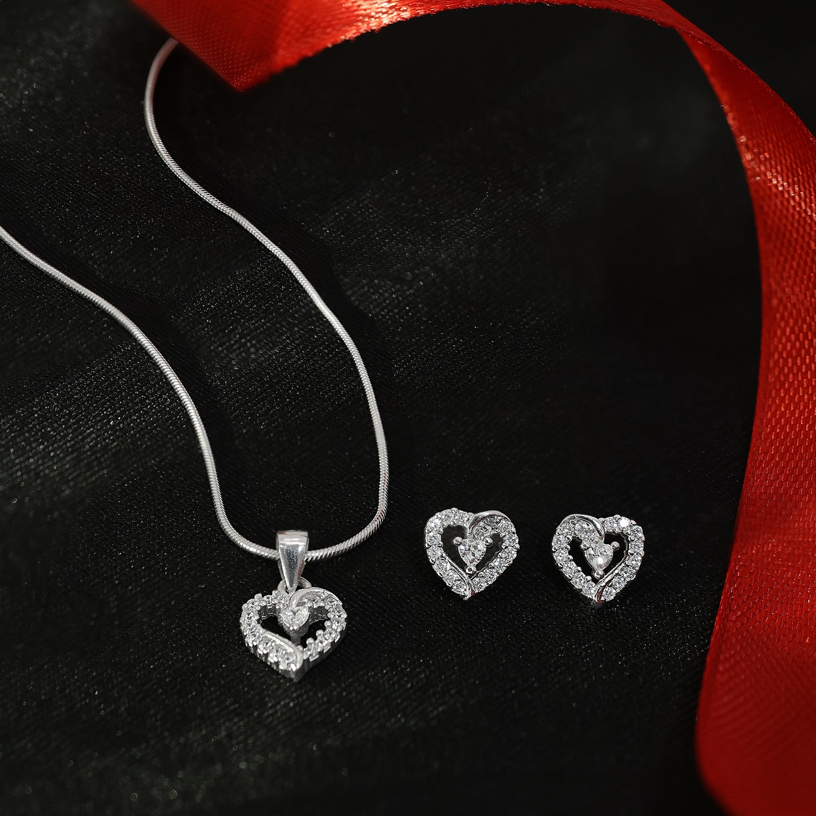 Heart Shaped Silver Pendant & Earrings Set - Tweov Jewels