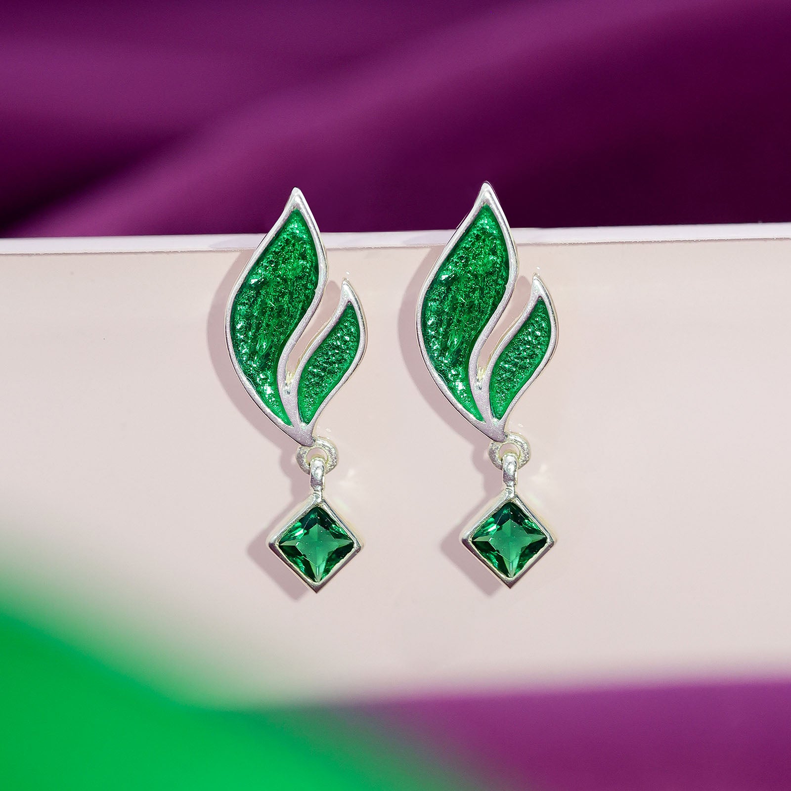 Silver Earrings - Pure 925 Silver Earrings &#8211;  Radiant emerald Leaf Danglers