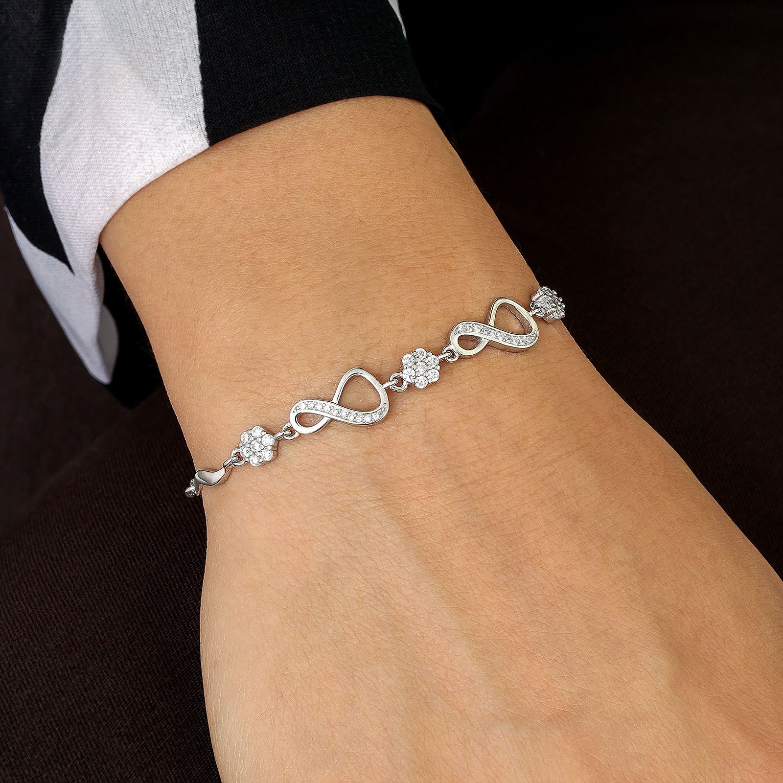 Uncategorized - Pure Silver Bracelet &#8211; Eternal Charm Infinity Silver Bracelet