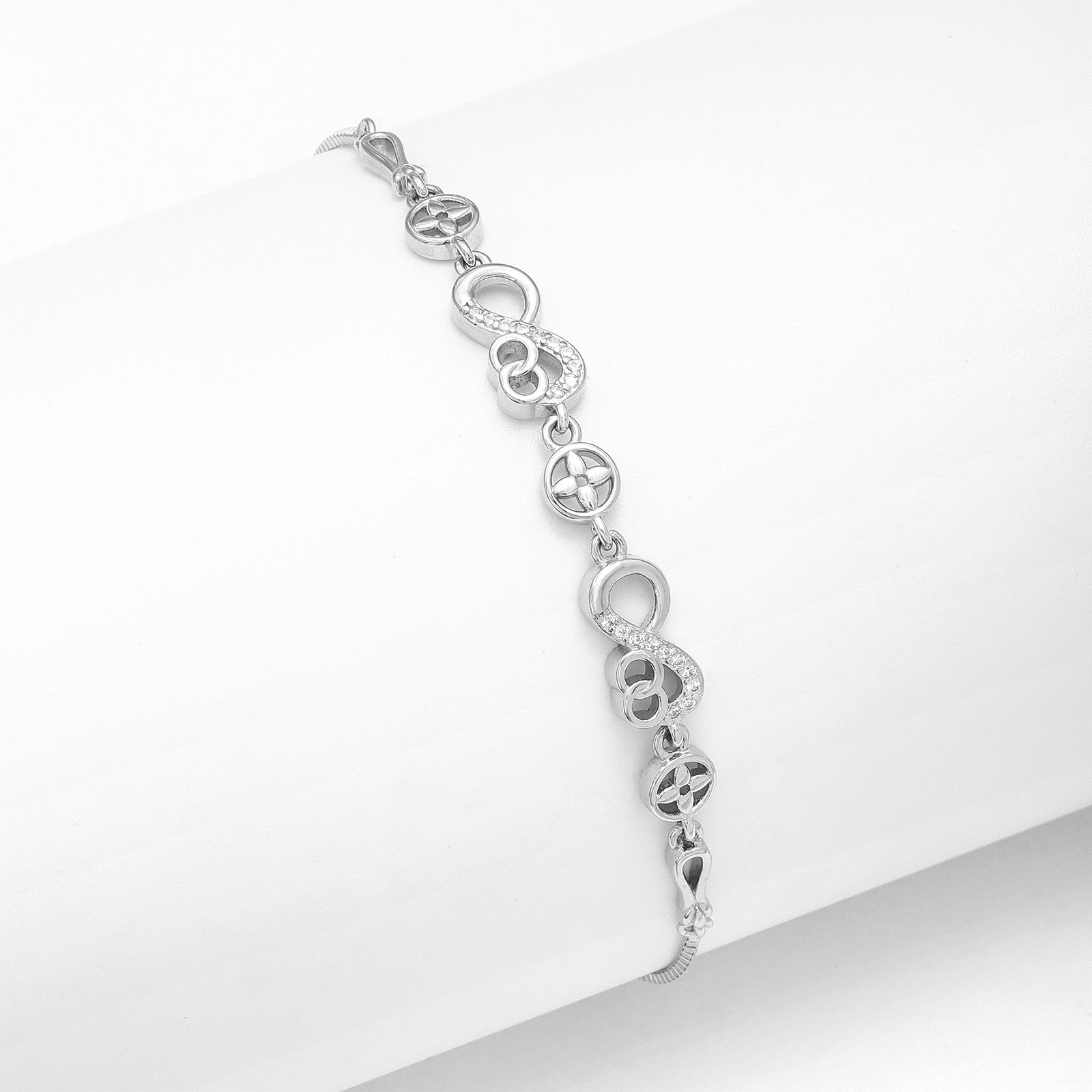 Uncategorized - Pure Silver Bracelet &#8211; Infinity Bracelet with Diamond Sparkle