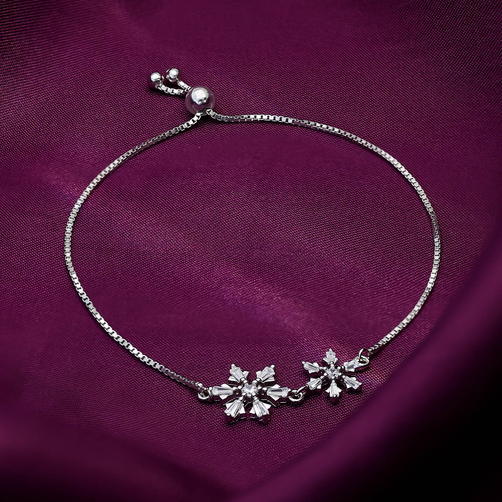 Silver Bracelets - Pure Silver Bracelet &#8211; Winter Radiance with Snowflake Crystal